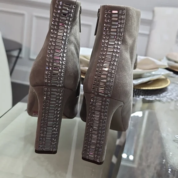 Womens ankle boots - Picture 1 of 7